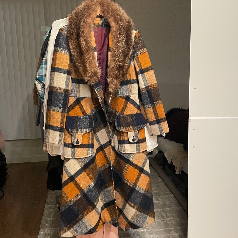 Vintage Jill jr 70’s Plaid Fur Collar Coat. Fits like a size 4 mint condition. - Picture 10 of 10